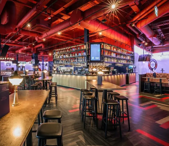 Full Puttshack Venue View